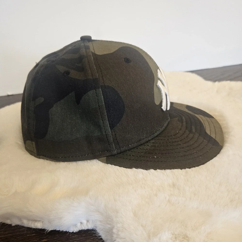 New Era 59FIFTY New York Yankees Fitted Hat 7¾ Woodland Camo MLB Baseball Cap